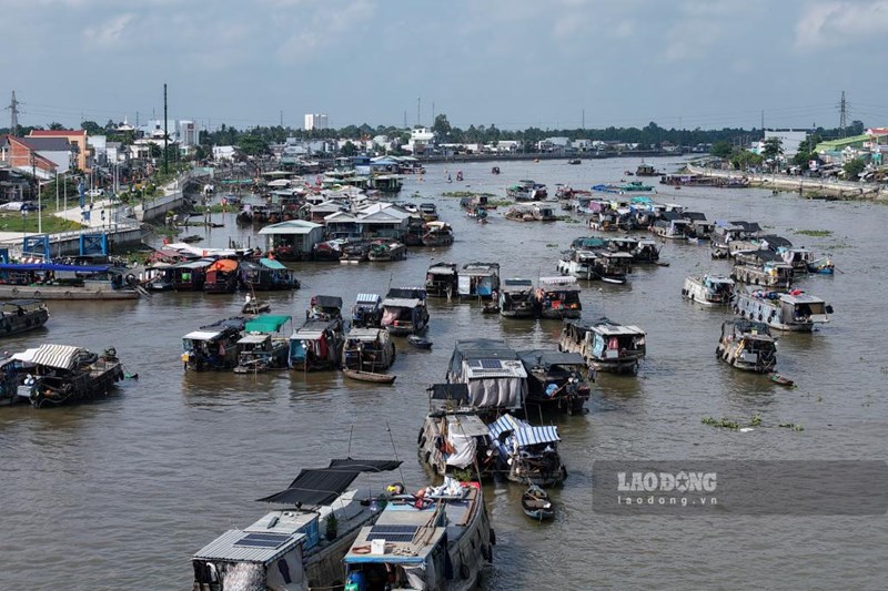 Cần Thơ khai thác chợ nổi để hút du khách Thái: Cơ hội và phép thử