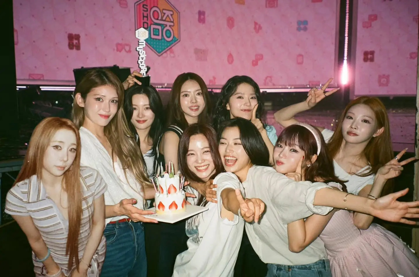 BLACKPINK và cột mốc 10 năm gây hụt hẫng: vinh quang toàn cầu, lễ kỷ niệm nội địa nhạt nhòa