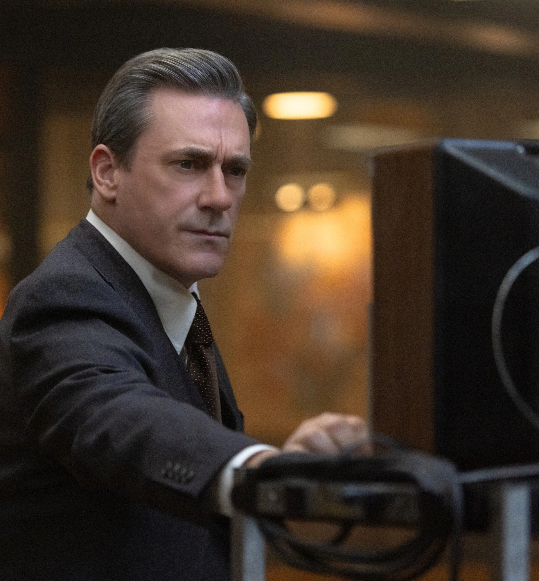 Jon Hamm’s American Hostage Turns True Crime Into a Nerve-Shredding Character Study