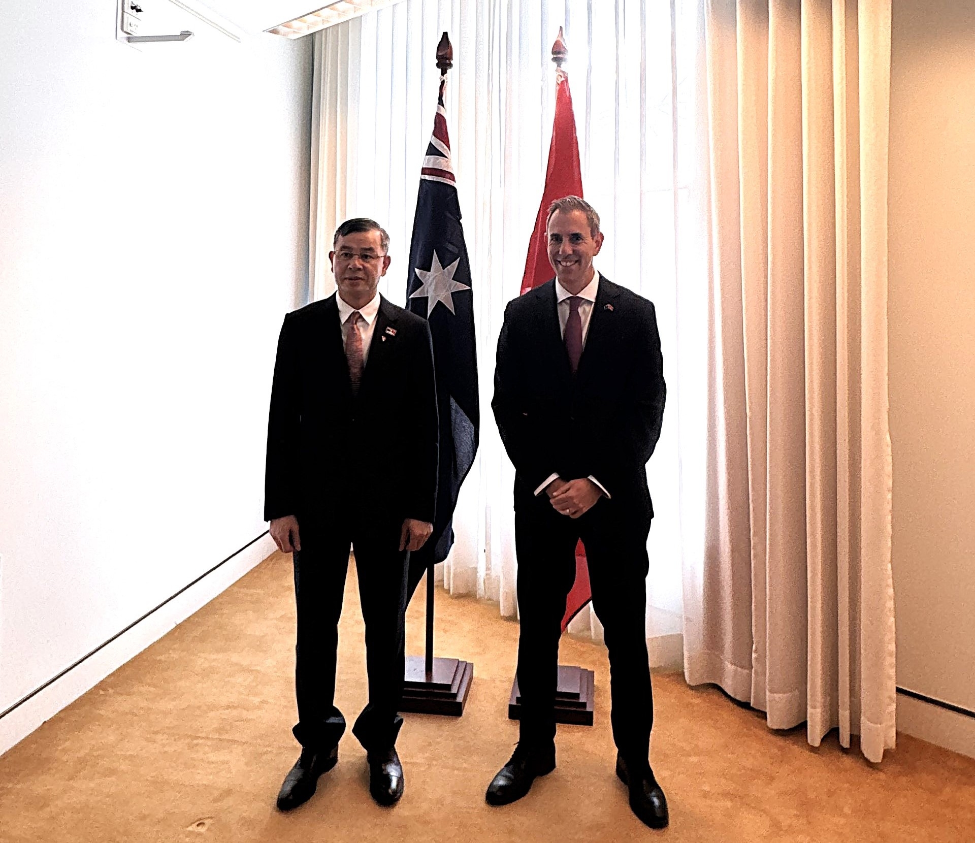 Việt Nam - Australia tăng cường hợp tác tài chính cho APEC