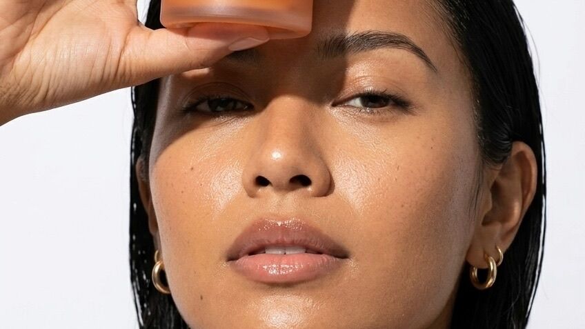 Dermatologist-Backed Recovery: Soothe and Prevent Peeling After Sun Damage