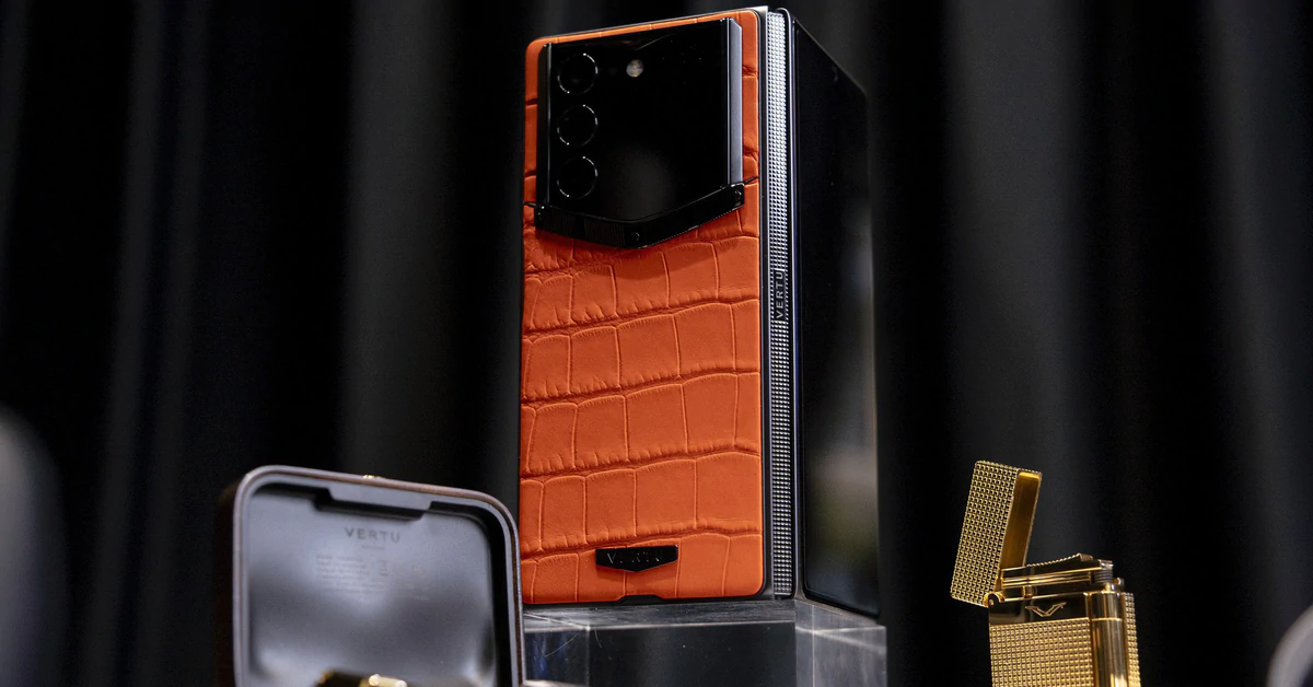 Galaxy Z Fold8 hay Vertu AlphaFold: chiếc gập nào xứng đáng với tiền của bạn?