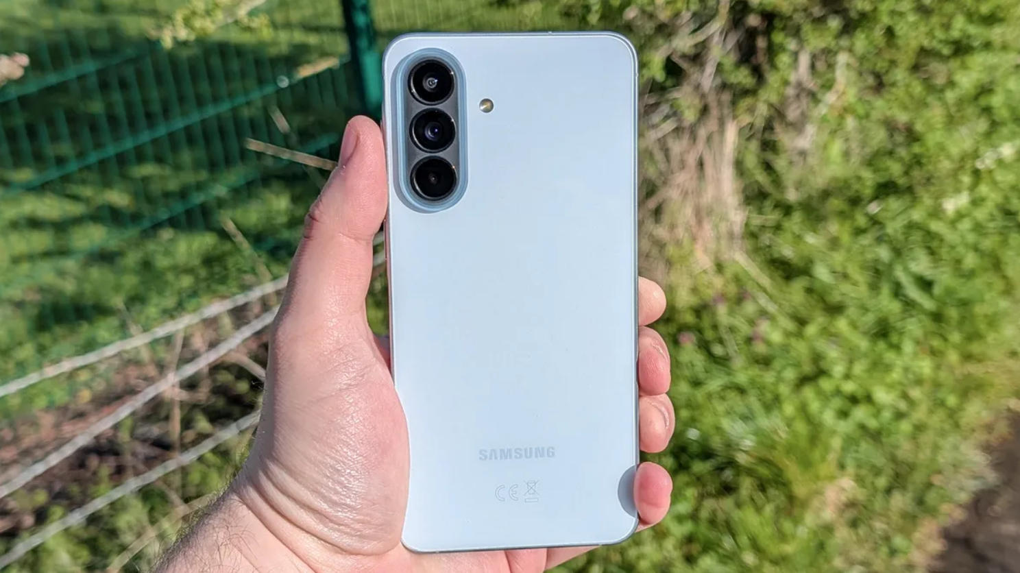 Galaxy S26 Ultra, S25 Ultra hay S24 Ultra: Đâu là flagship đáng mua nhất tháng 8?