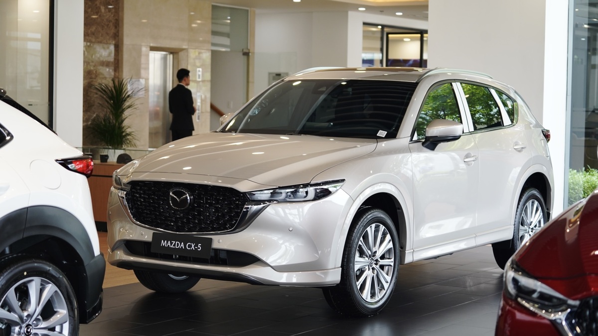 Mazda CX-5 giảm giá kỷ lục: cú đòn chiến lược hay dọn đường cho thế hệ mới?