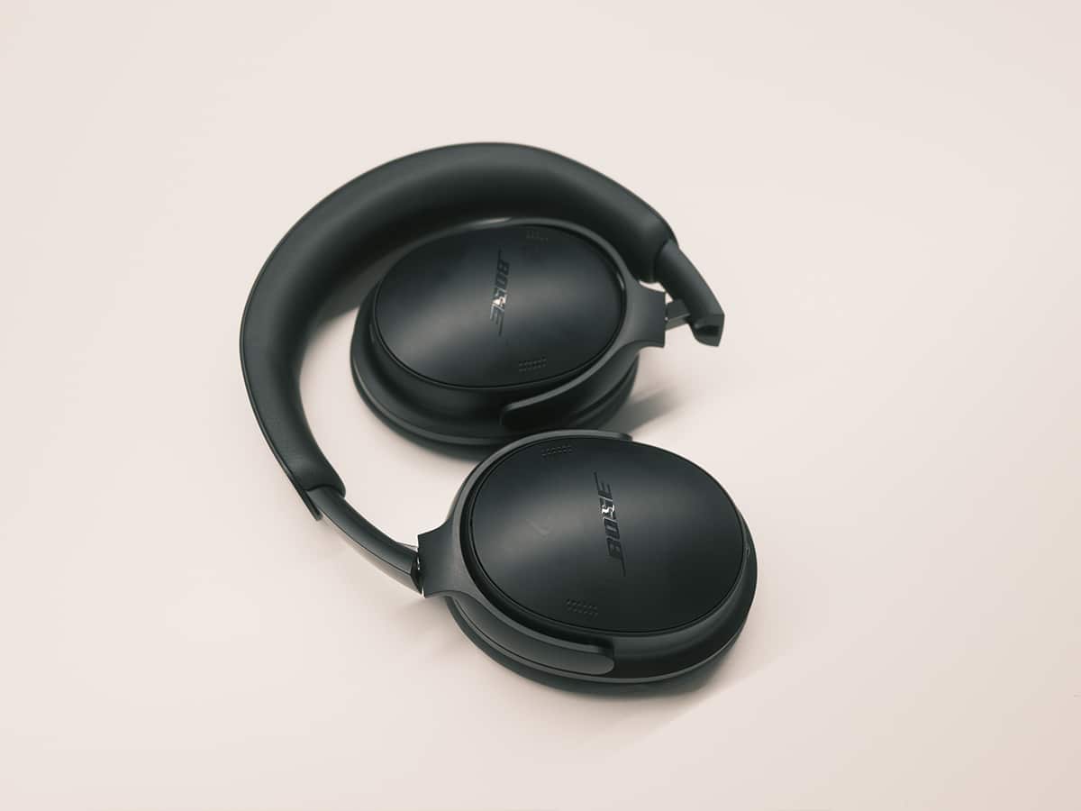 Bose QuietComfort 2nd Gen vs Ultra: Which Headphones Suit Commuters Best?