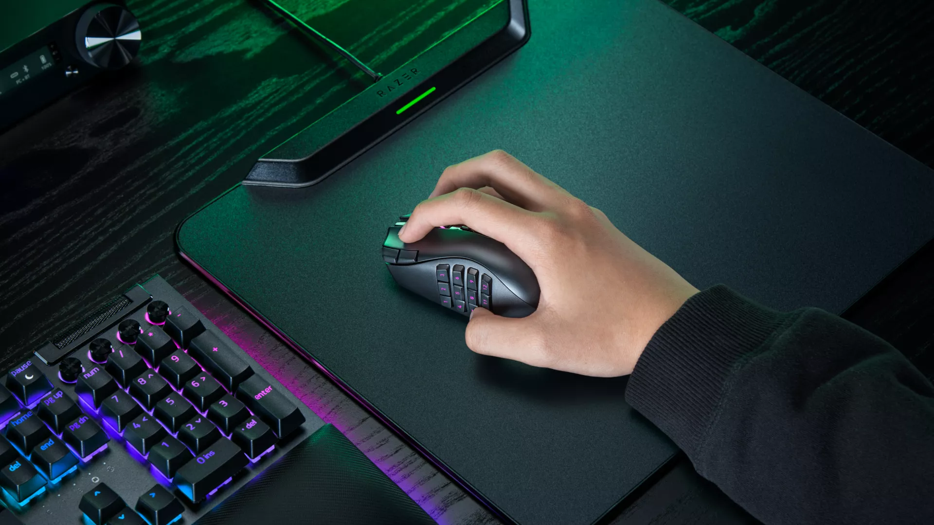 Razer Naga V3 Pro Redefines MMO Mouse Customization