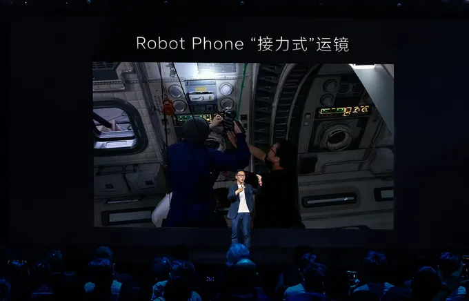 HONOR Robot Phone: gimbal 4DoF tích hợp biến smartphone thành máy quay điện ảnh