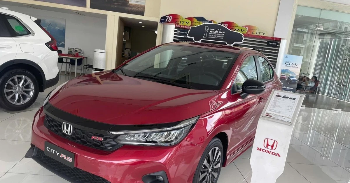 SUV cỡ nhỏ và cỡ trung giảm giá kỷ lục trước tháng Ngâu