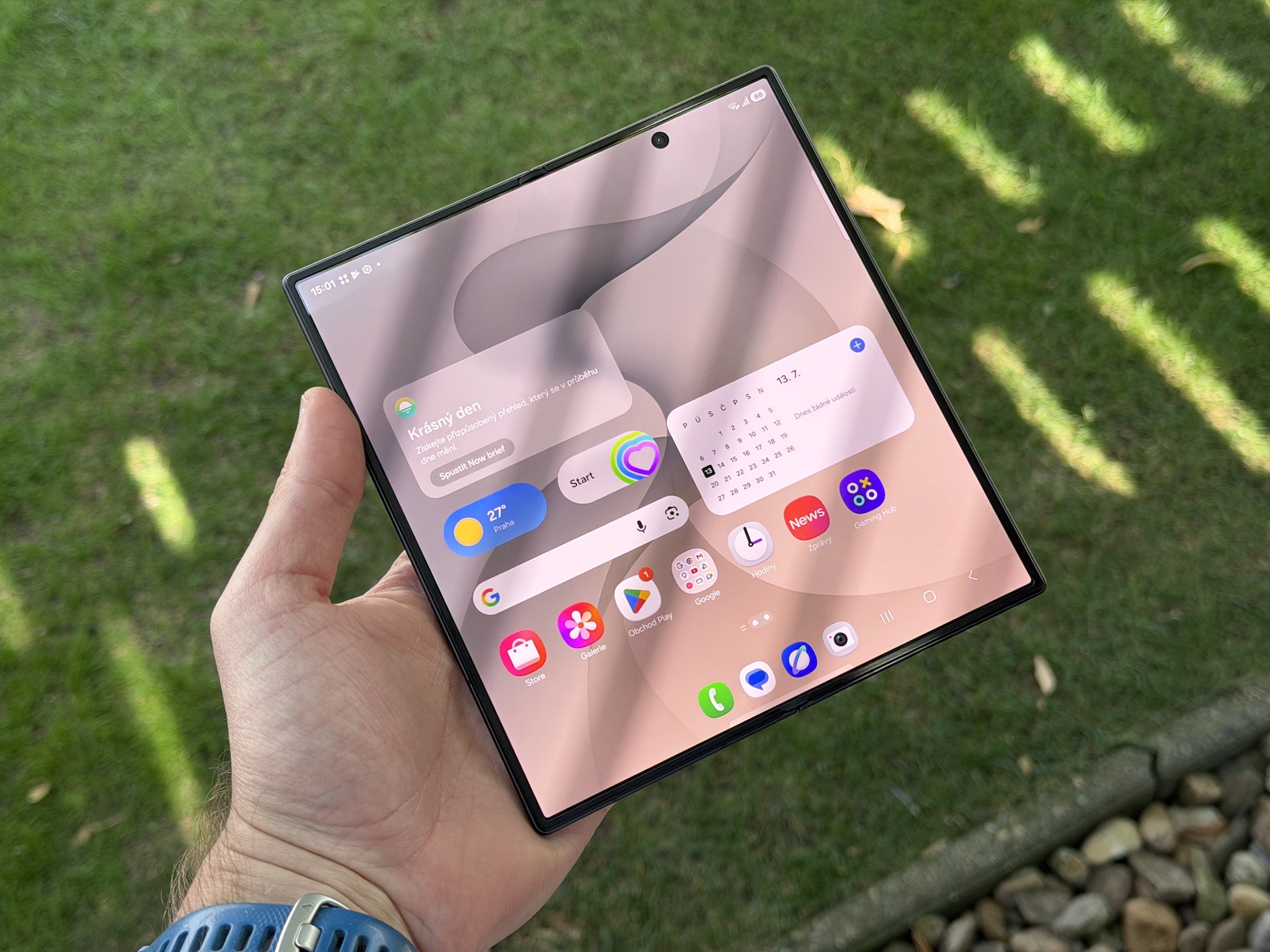 Samsung’s Foldable Phones Have Finally Gone Mainstream