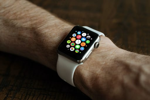 Apple’s Screenless Fitness Tracker Plan Could Rewrite Wearables