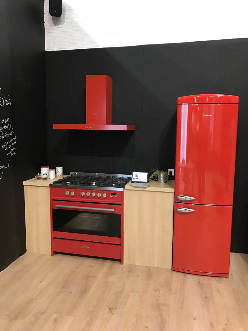 Stop Painting Your Cabinets: Kitchen Color Ideas From Appliances Instead