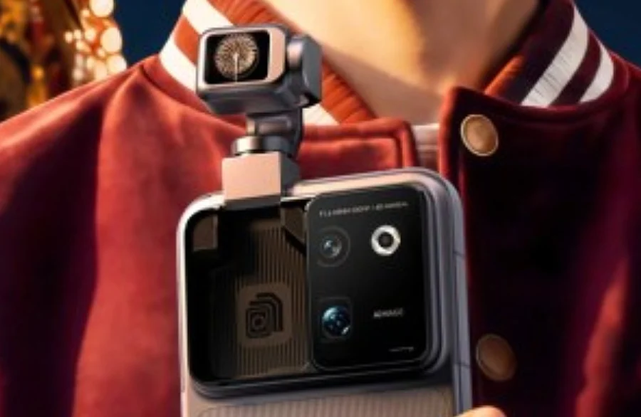 Honor’s Robot Phone Turns the Gimbal Phone Camera into a Serious Tool