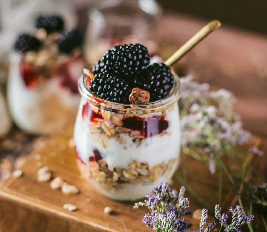 Protein Timing for Athletic Recovery: How Much You Need and When to Eat It
