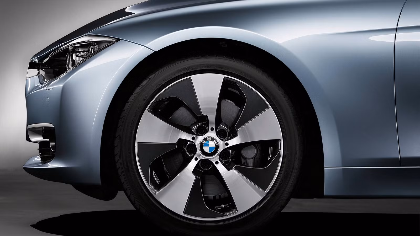 How BMW’s Leasing Glut Turned 3 Series Sedans Into Bargain Luxury Buys