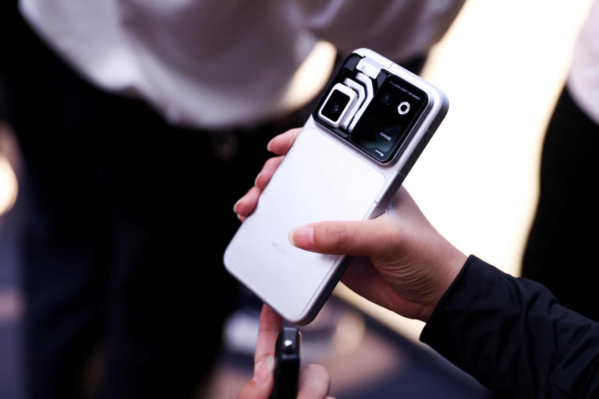 Motorized Gimbal Cameras Are Redefining Premium Phone Photography