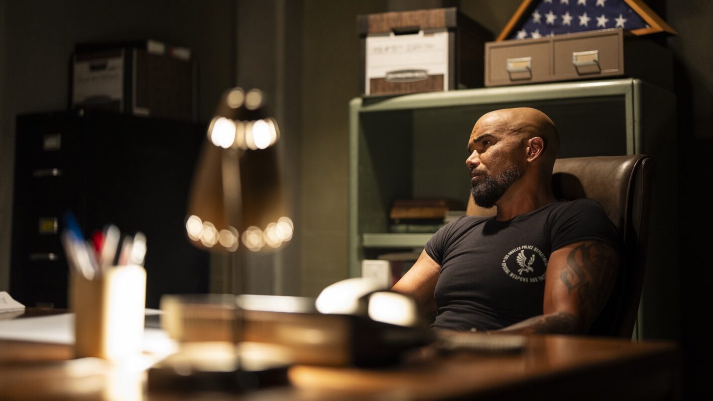 S.W.A.T. Exiles Season 2 Renewal Proves Starz Is Betting Big on Police Procedural Universes