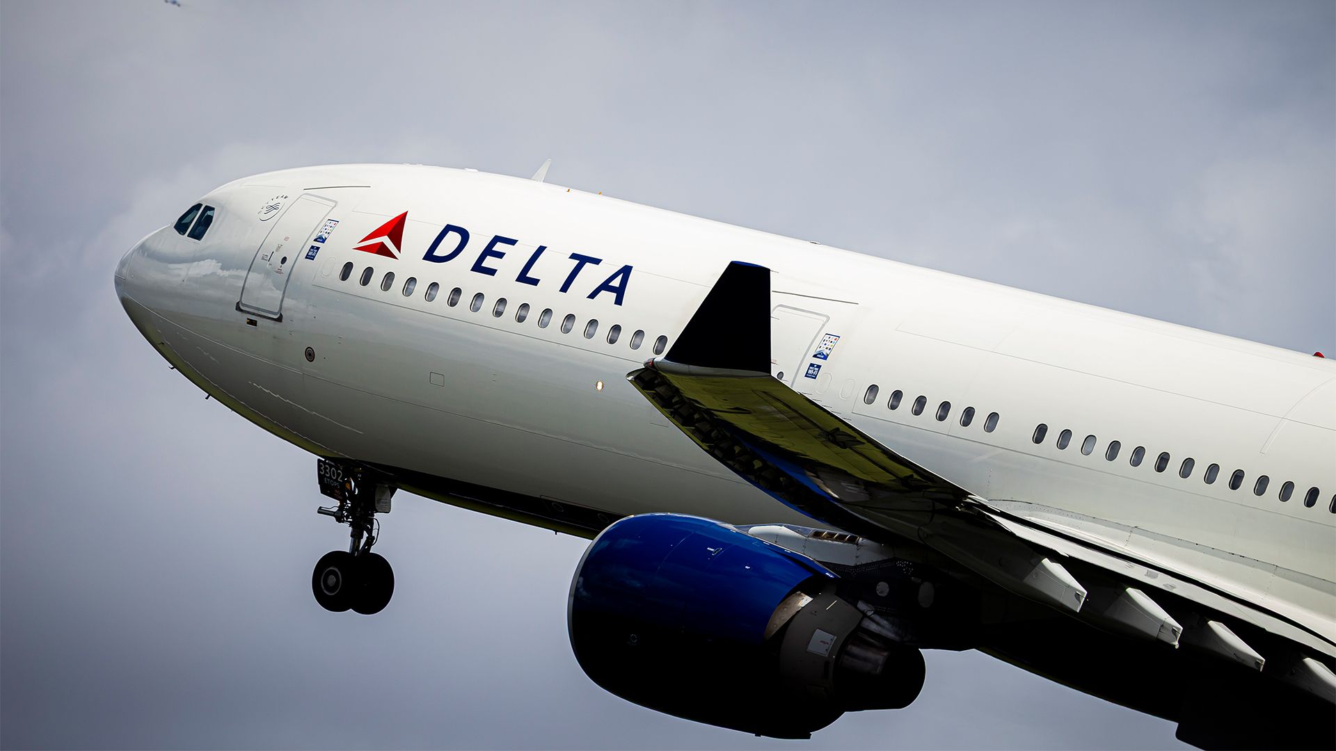 Delta Flight Wi-Fi Spoofing Attack Shows Inflight Internet Isn’t Harmless