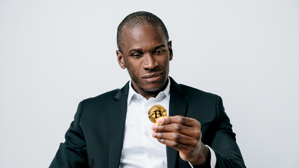 Thanh khoản USD từ Fed: cú hích mới cho Bitcoin và vàng?
