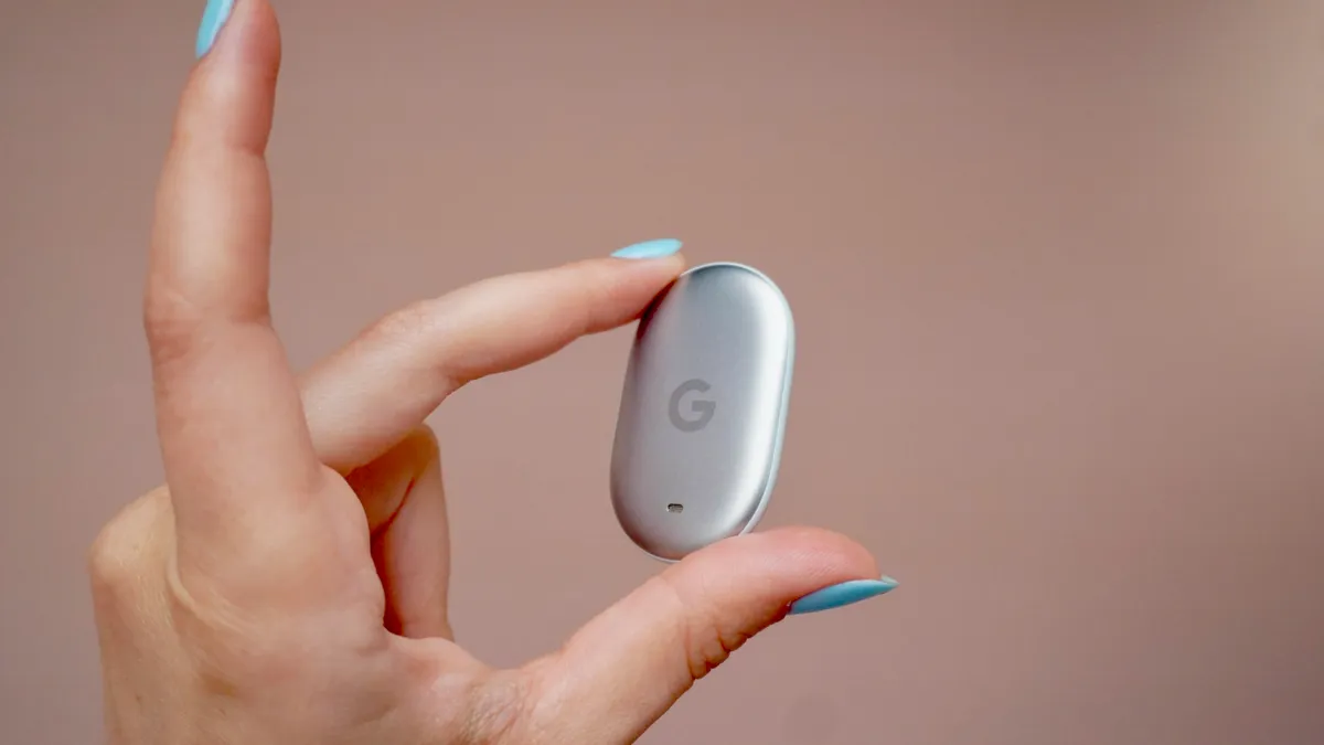 Pixel Tag vs AirTag: Why Google’s UWB Tracker Changes the Game