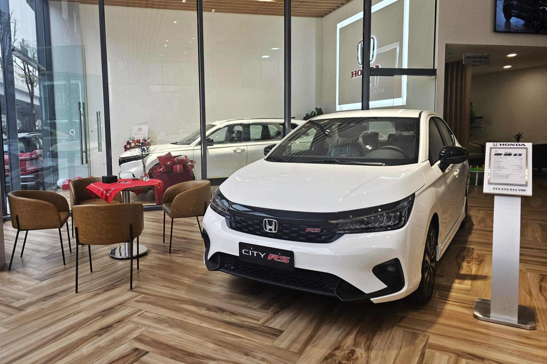 Honda City dẫn đầu sedan hạng B, Toyota Vios bứt phá mạnh