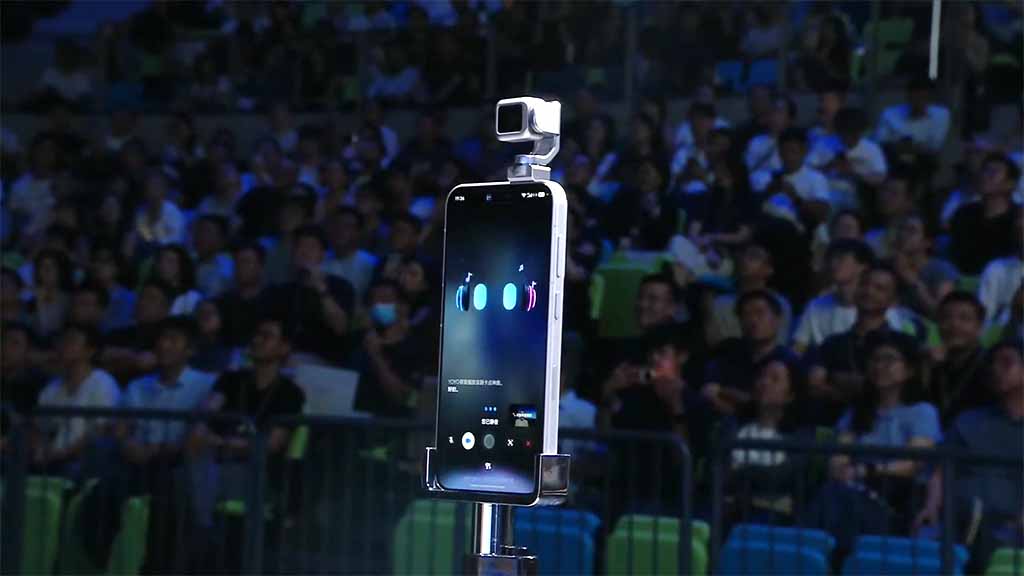 Honor Robot Phone và gimbal cơ học 4DoF: bước ngoặt quay phim di động