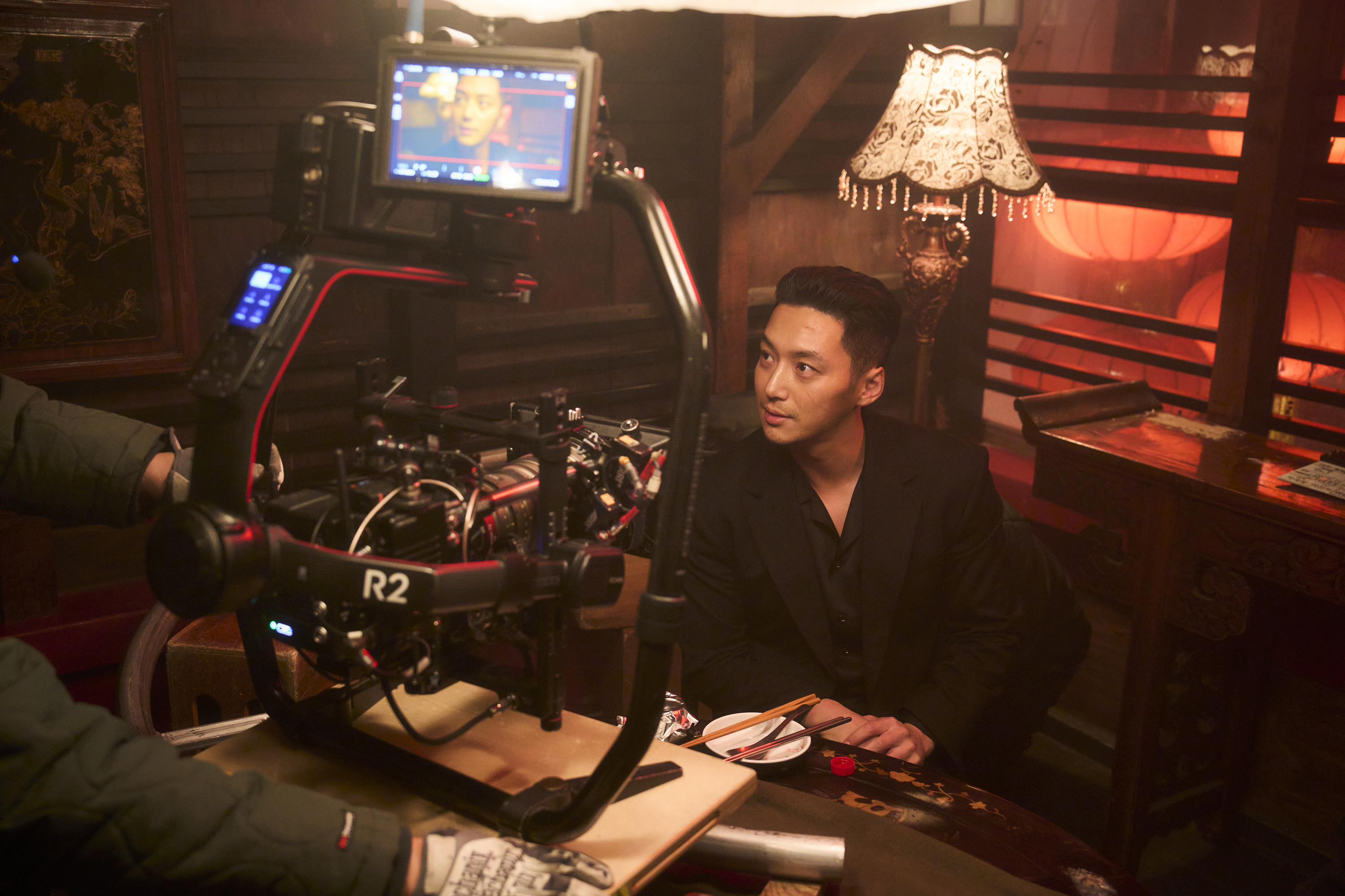 Byun Yo Han Drives a Ruthless Revenge Game in Tazza 4