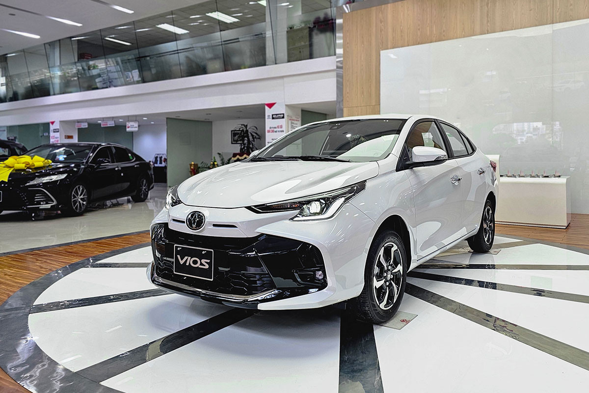 Honda City dẫn đầu sedan hạng B, Toyota Vios bứt phá mạnh