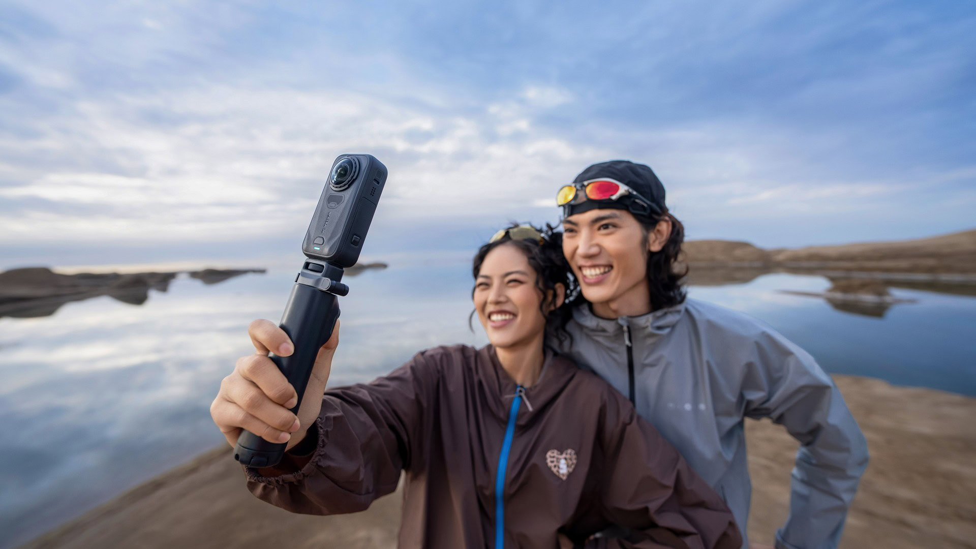 Insta360 X6: 8K Hybrid Camera That Wants to Replace Your 3-Cam Kit