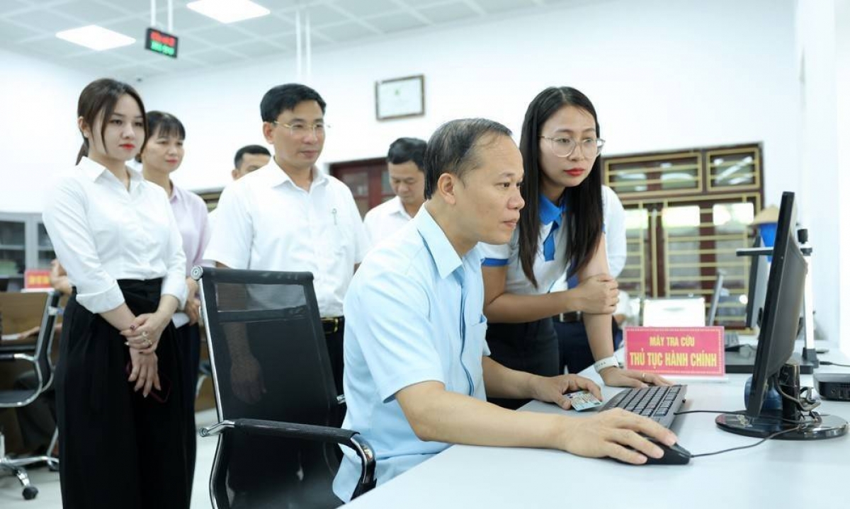 Trợ lý AI hành chính rút ngắn thời gian làm thủ tục
