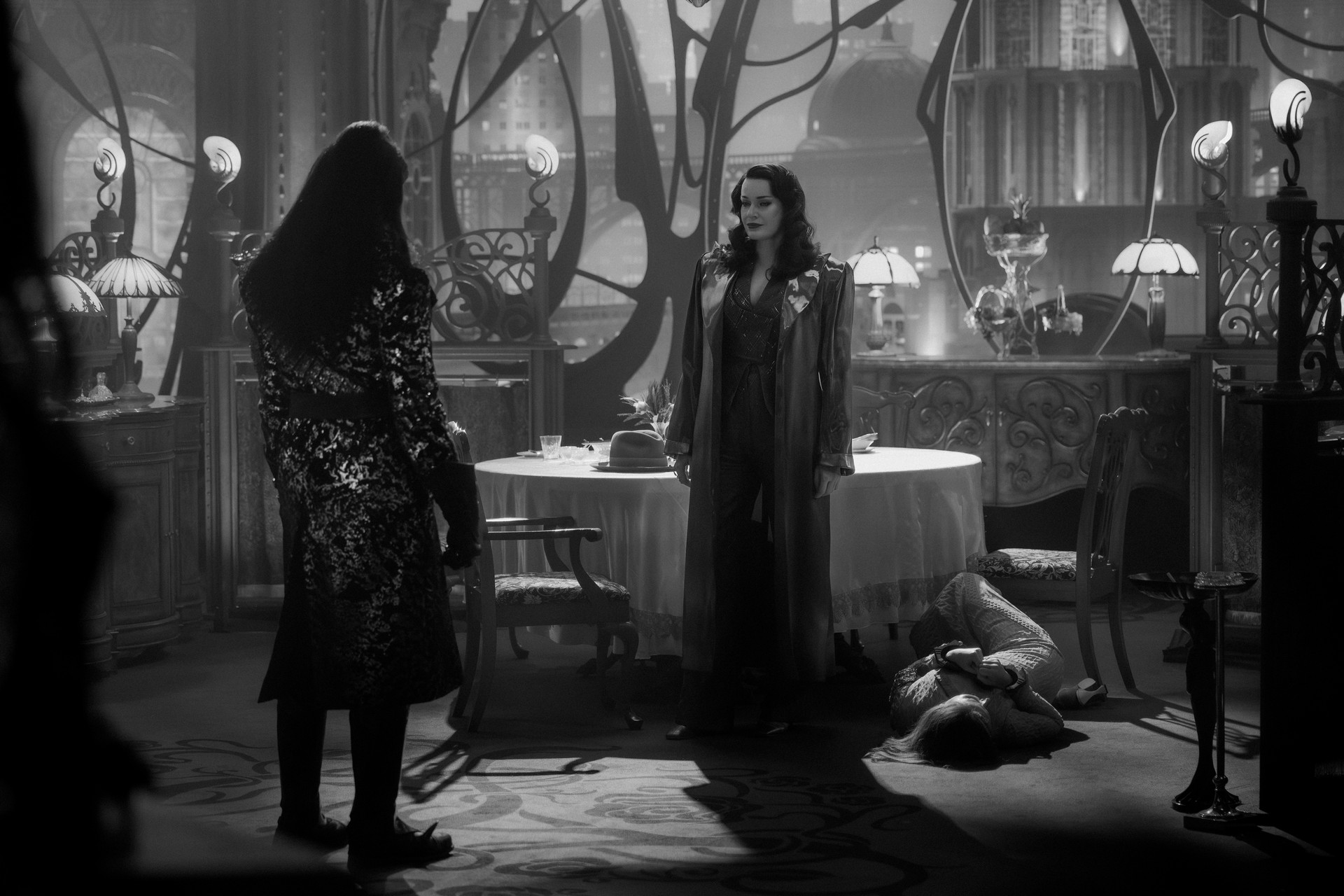 Strange New Worlds Turns Film Noir to Expose Una’s Moral Gray Areas