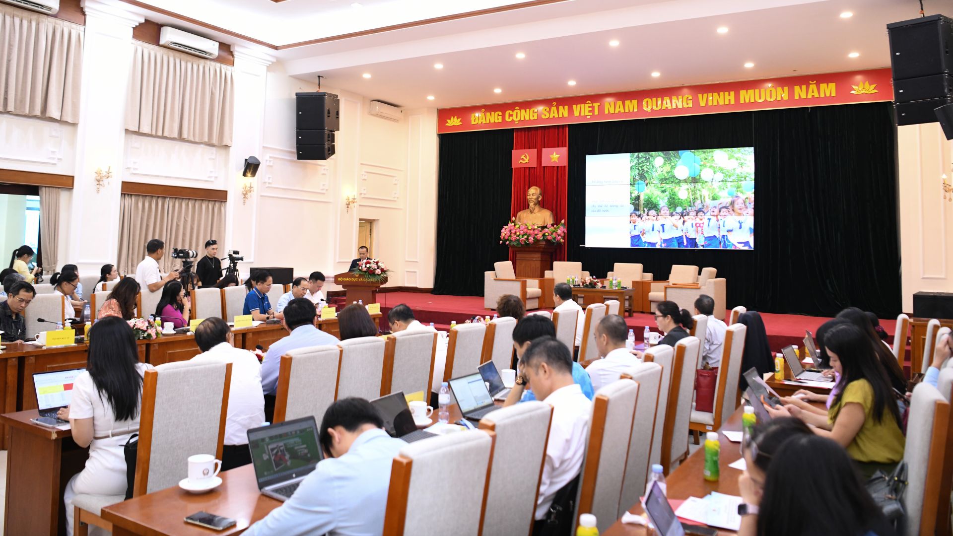 Hội thảo quốc gia về sức khỏe học đường: Những mắt xích quyết định