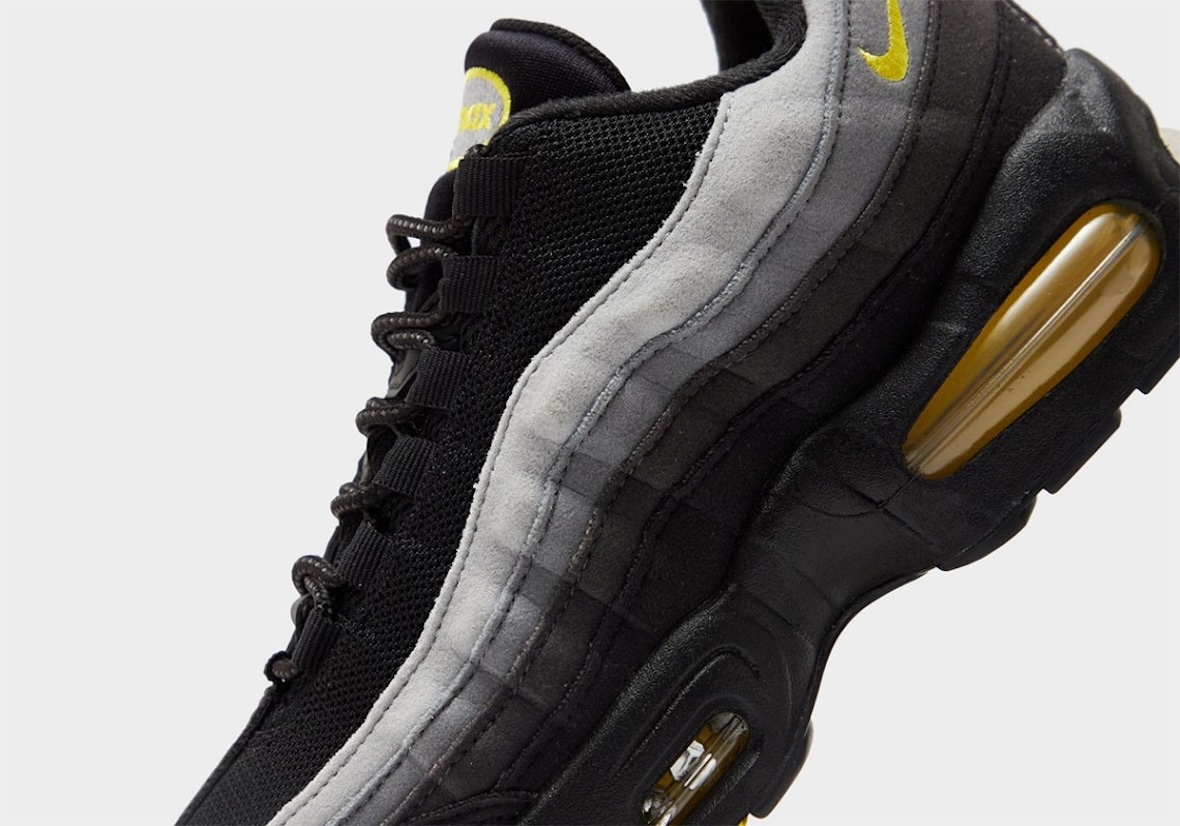 Nike Air Max 95 Big Bubble Deal: Batman vs Black/Silver