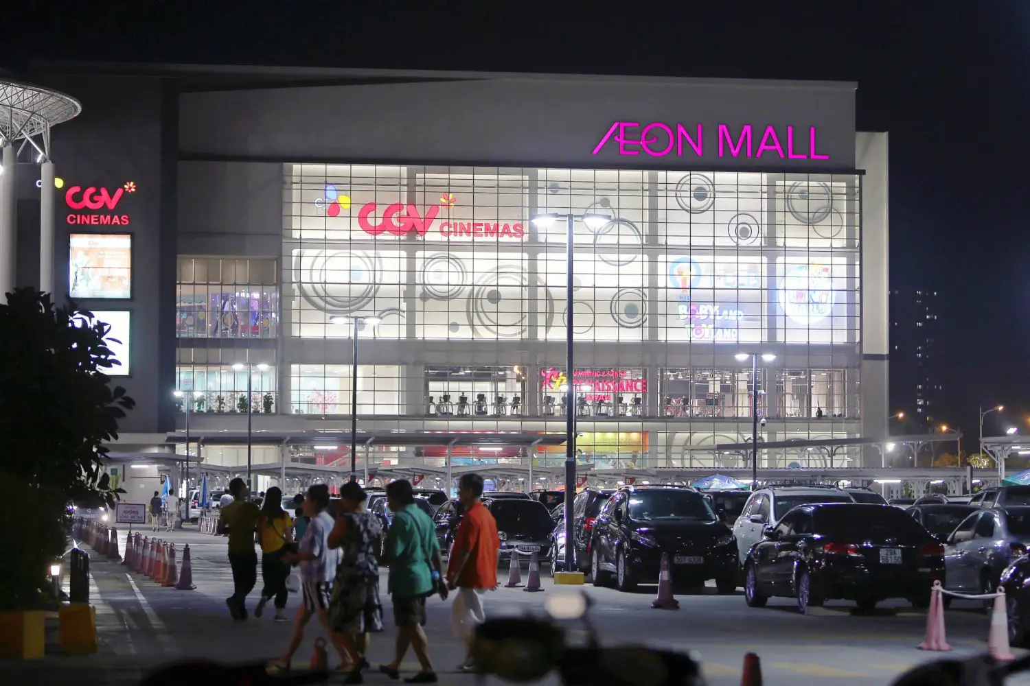 Aeon rút khỏi siêu thị Thái, dồn vốn cho Việt Nam