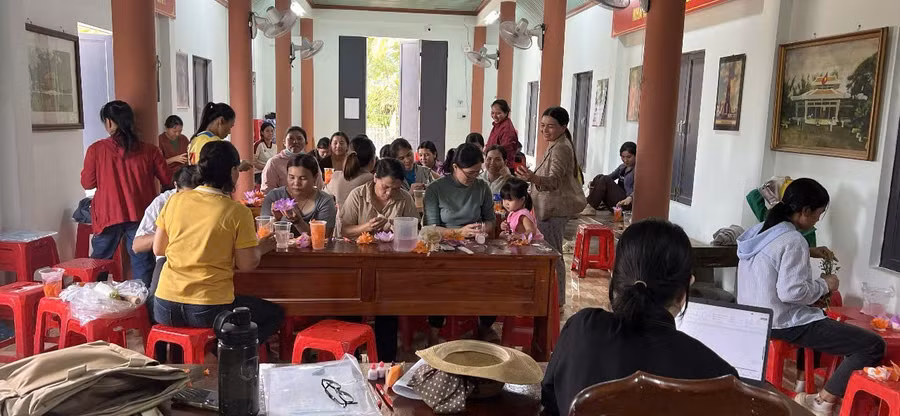 Học nghề buổi tối, thoát nghèo ban ngày ở vùng khó