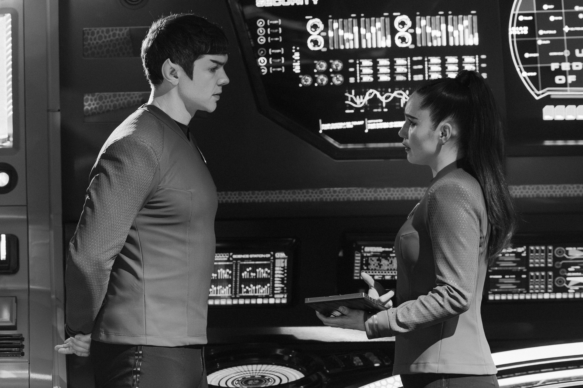 Strange New Worlds Turns Film Noir to Expose Una’s Moral Gray Areas