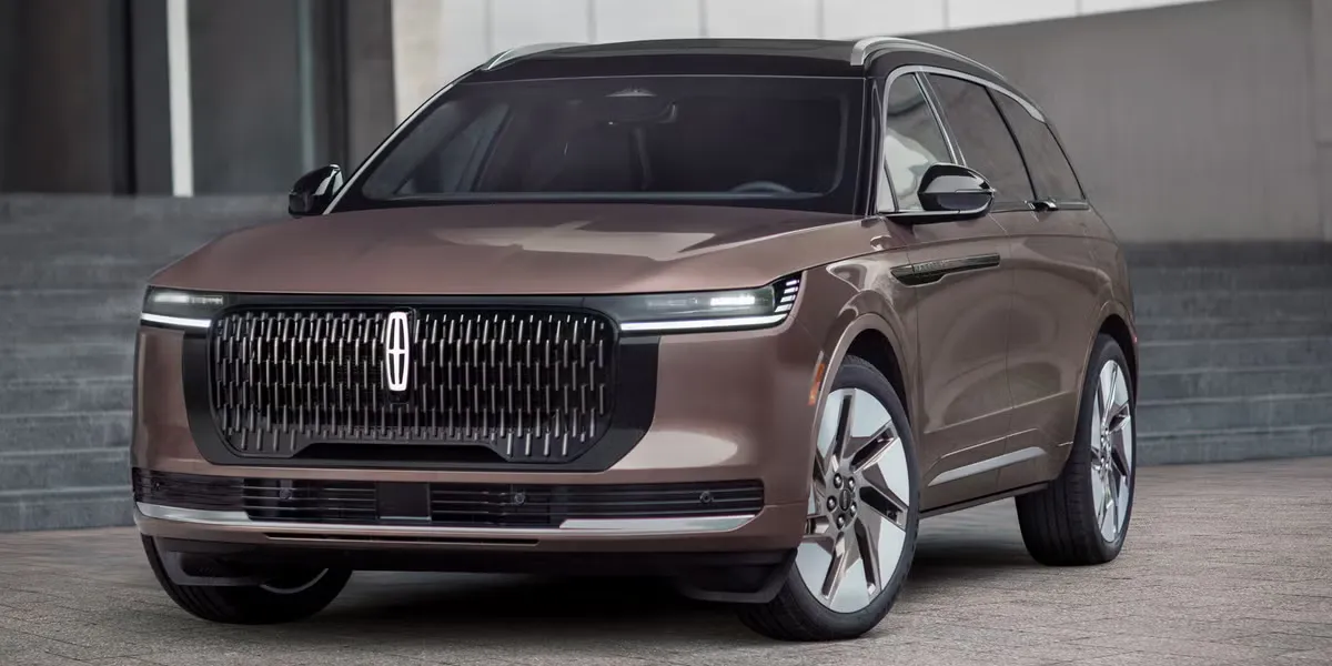 Lincoln Nautilus Redesign Makes Comfort the New Luxury Benchmark