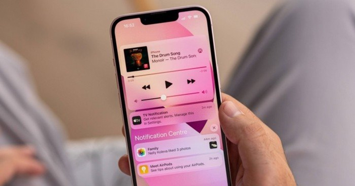 iPhone 14 hay Samsung Galaxy A56: Đâu là lựa chọn dưới 10 triệu đáng mua?