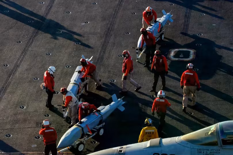 Khủng hoảng sức khỏe tâm thần trên tàu sân bay USS Abraham Lincoln