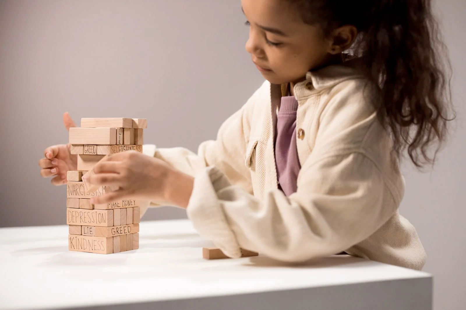 Why Repetition and Self-Discovery Beat Constant Teaching in Early Childhood