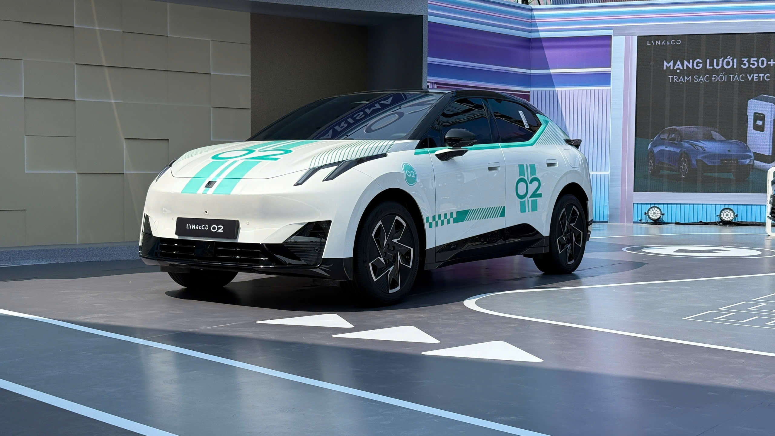 Lynk & Co 02 và 03 mở bán: bước đi táo bạo trong phân khúc SUV điện và sedan thể thao