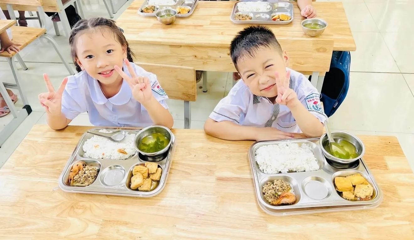Chính sách miễn phí sách giáo khoa: Phụ huynh cần chuẩn bị gì?