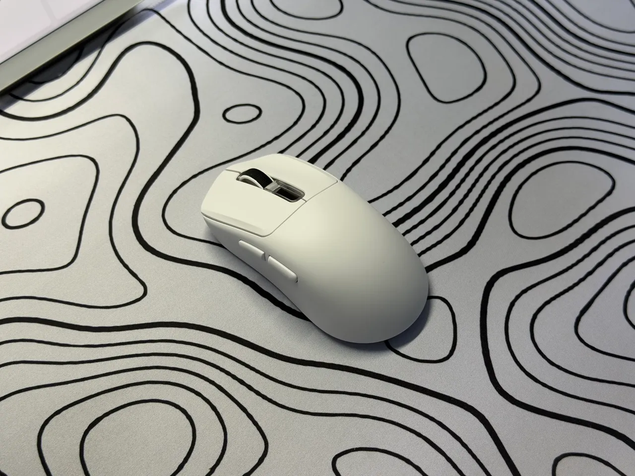 Ultra-Light Gaming Mice Under 65 Grams for Competitive FPS