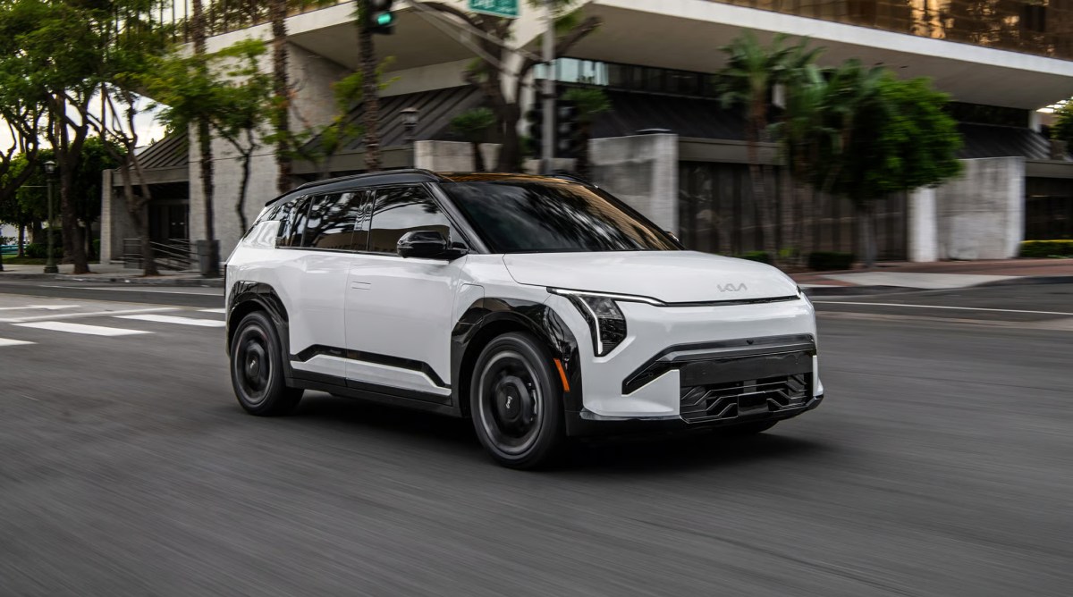 Kia EV3 Breaks the $30K Barrier for Everyday EV Buyers