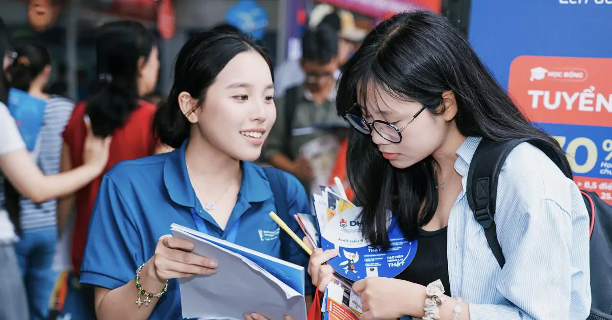 Điểm chuẩn đại học: Ngành nào tăng, ngành nào giảm mạnh và cách chuẩn bị