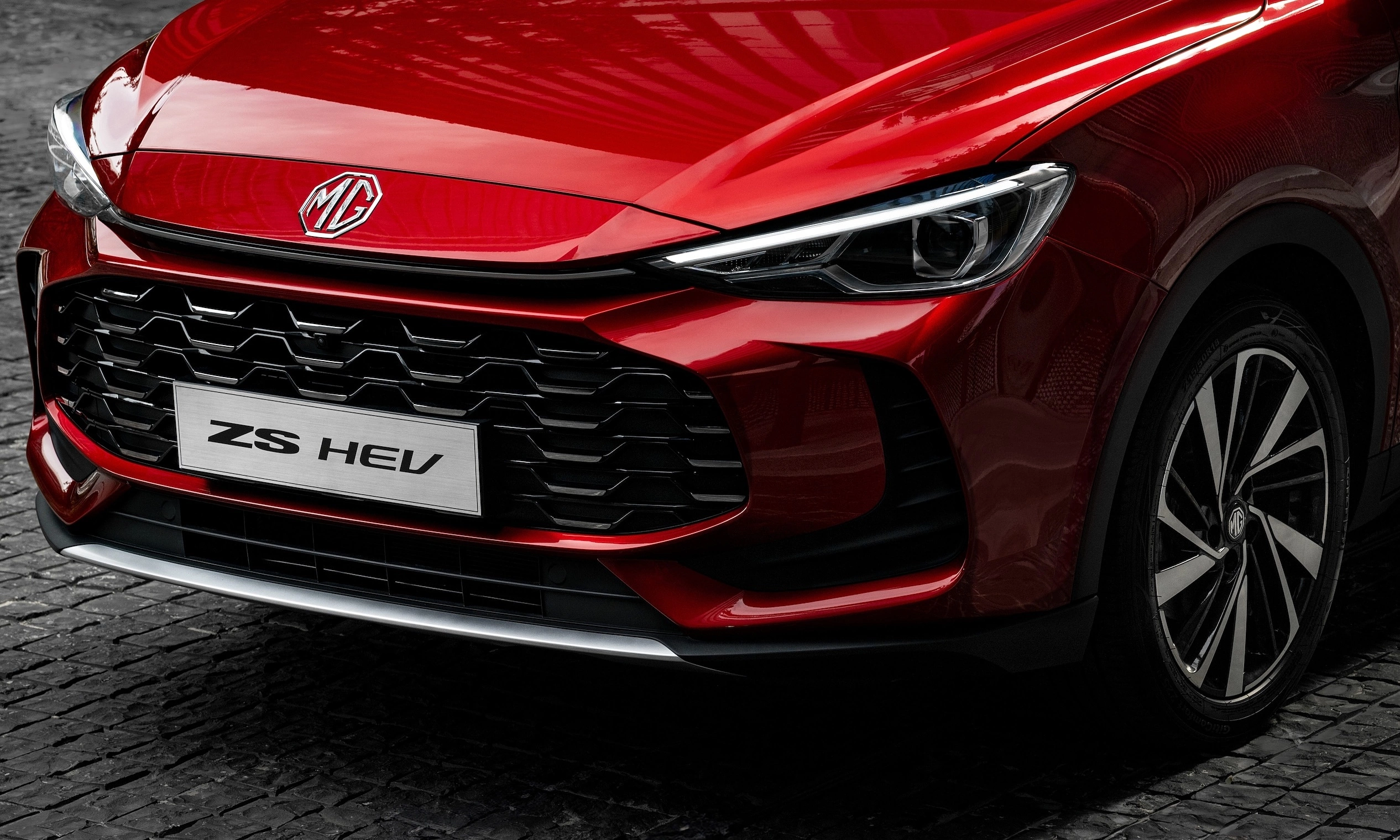 MG tung 3 mẫu xe mới: Urban điện, ZS hybrid và MG5 nâng cấp