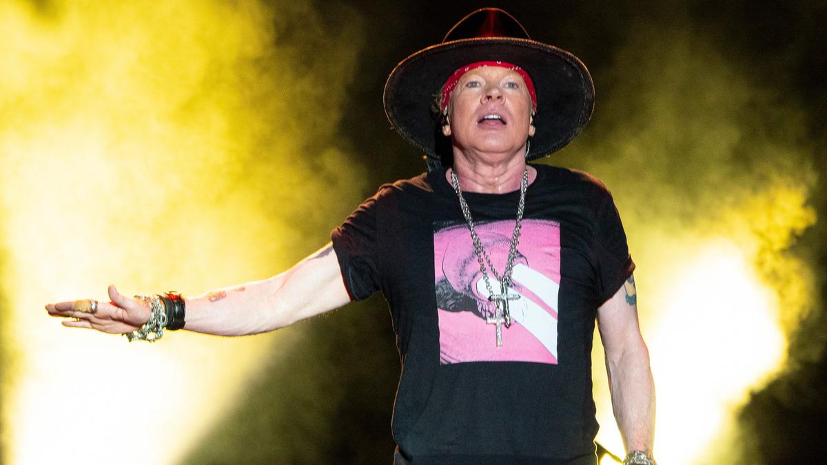 When Health Crises Threaten the Stage: How Rock’s Greats Fight Back