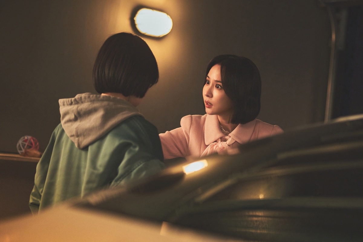 How a Hit-and-Run Secret Hijacks This Infidelity Thriller