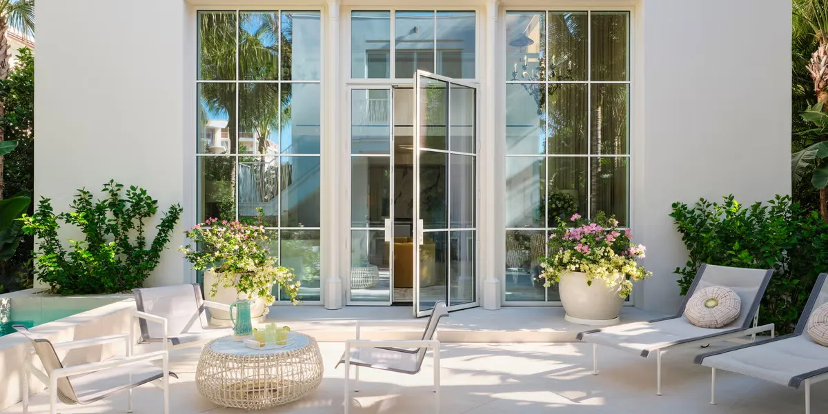 How Designers Are Reimagining Luxury Beach Homes With Modern Minimalism and Vintage Glamour