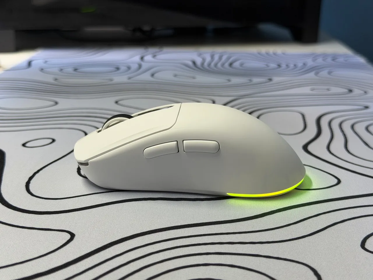 Ultra-Light Gaming Mice Under 65 Grams for Competitive FPS