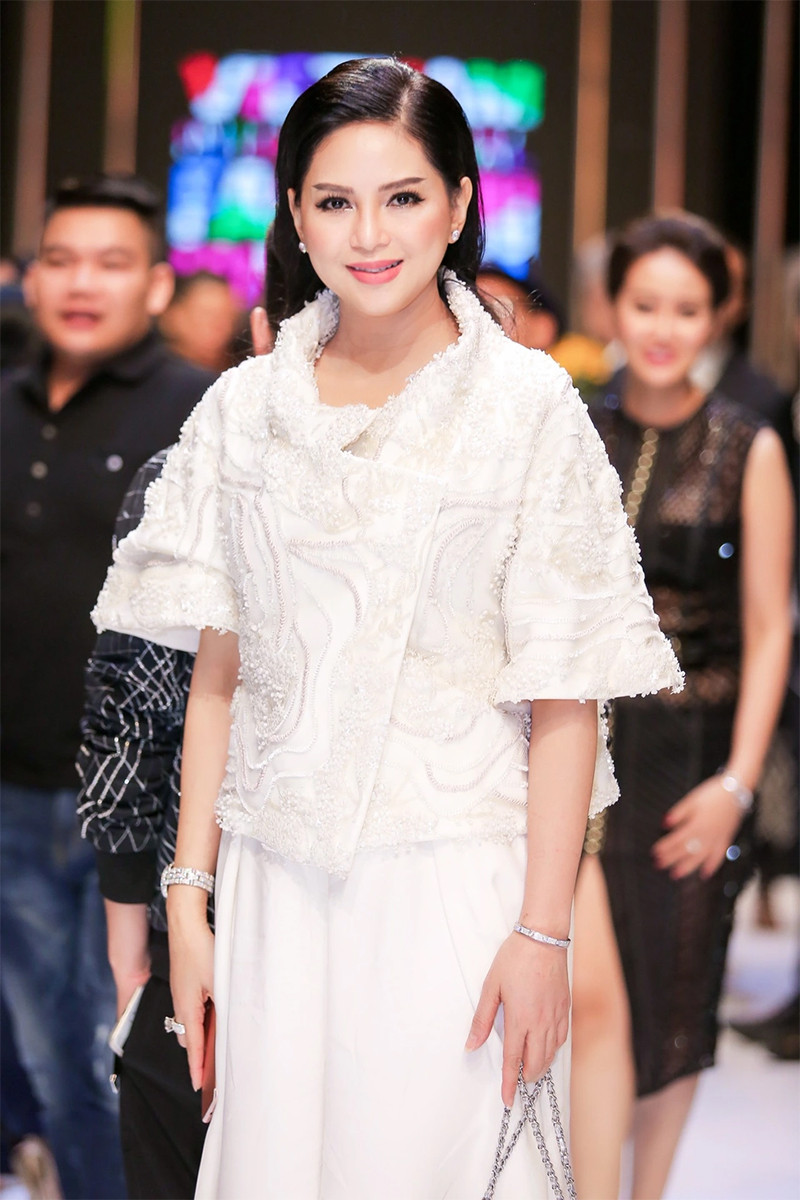 Ba Thủy Tiên trong showbiz Việt và ba bản lĩnh khác nhau